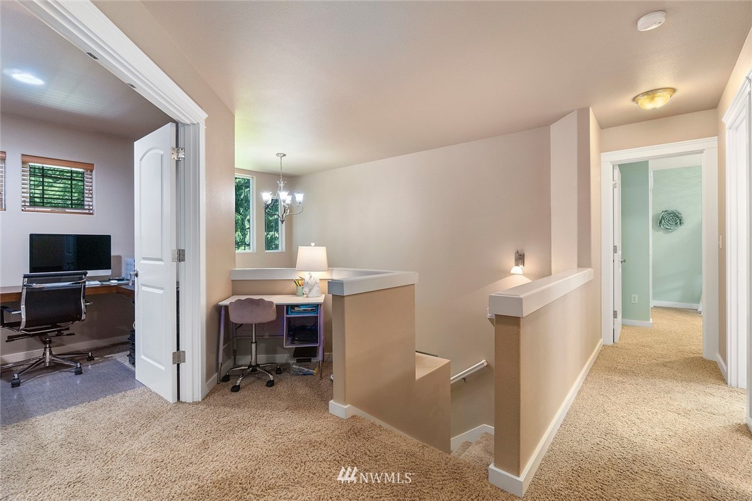 7833 Kelly Beach Road Southeast Olympia, WA 98513 - Photo 21 of 36 Gallery Image 21