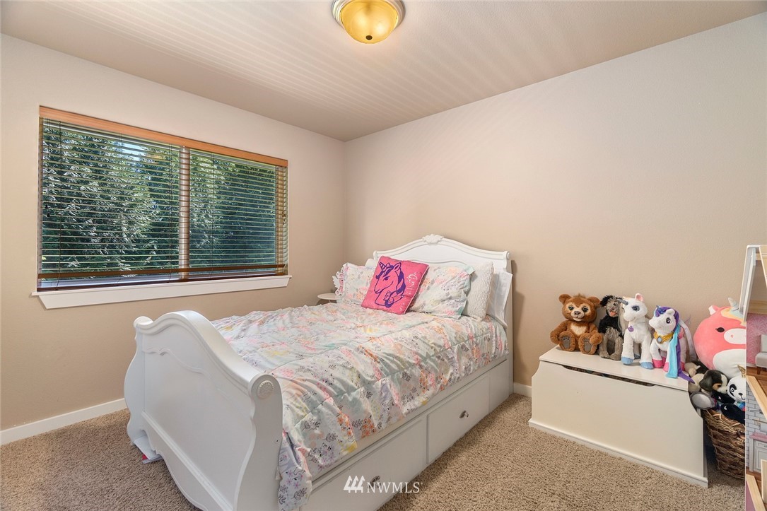 7833 Kelly Beach Road Southeast Olympia, WA 98513 - Photo 22 of 36 Gallery Image 22