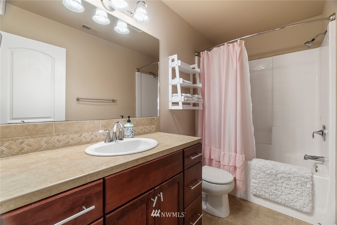 7833 Kelly Beach Road Southeast Olympia, WA 98513 - Photo 23 of 36 Gallery Image 23