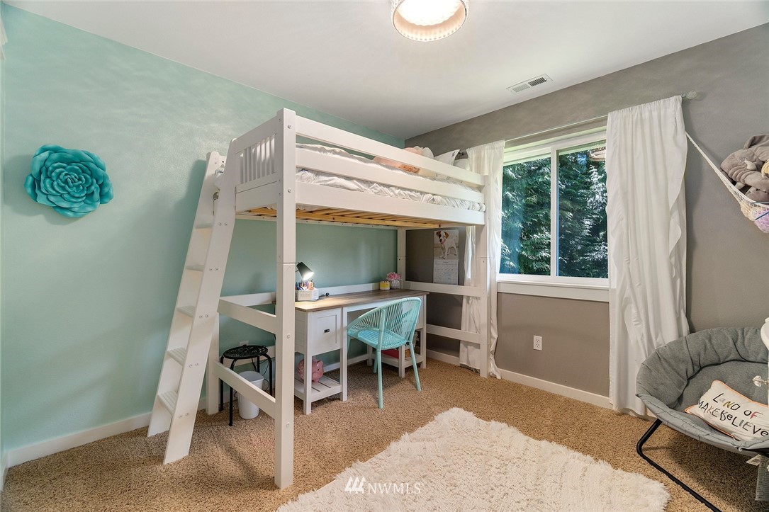 7833 Kelly Beach Road Southeast Olympia, WA 98513 - Photo 25 of 36 Gallery Image 25