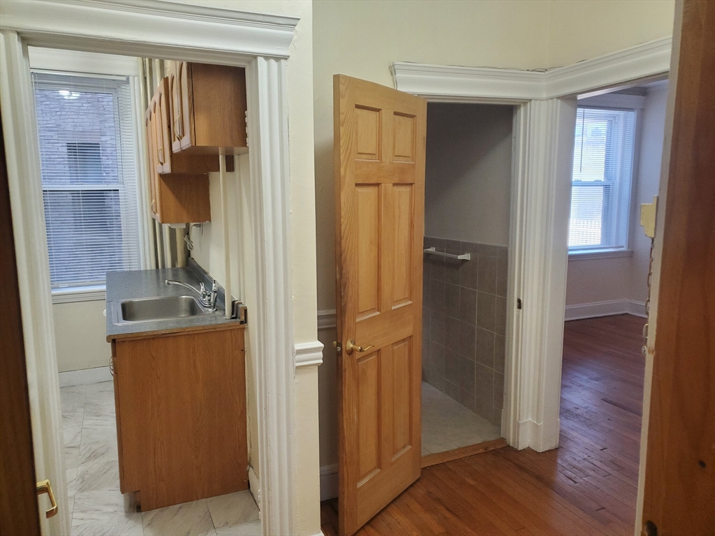360 Riverway, Unit 8 Boston, MA 02115 - Photo 2 of 6
