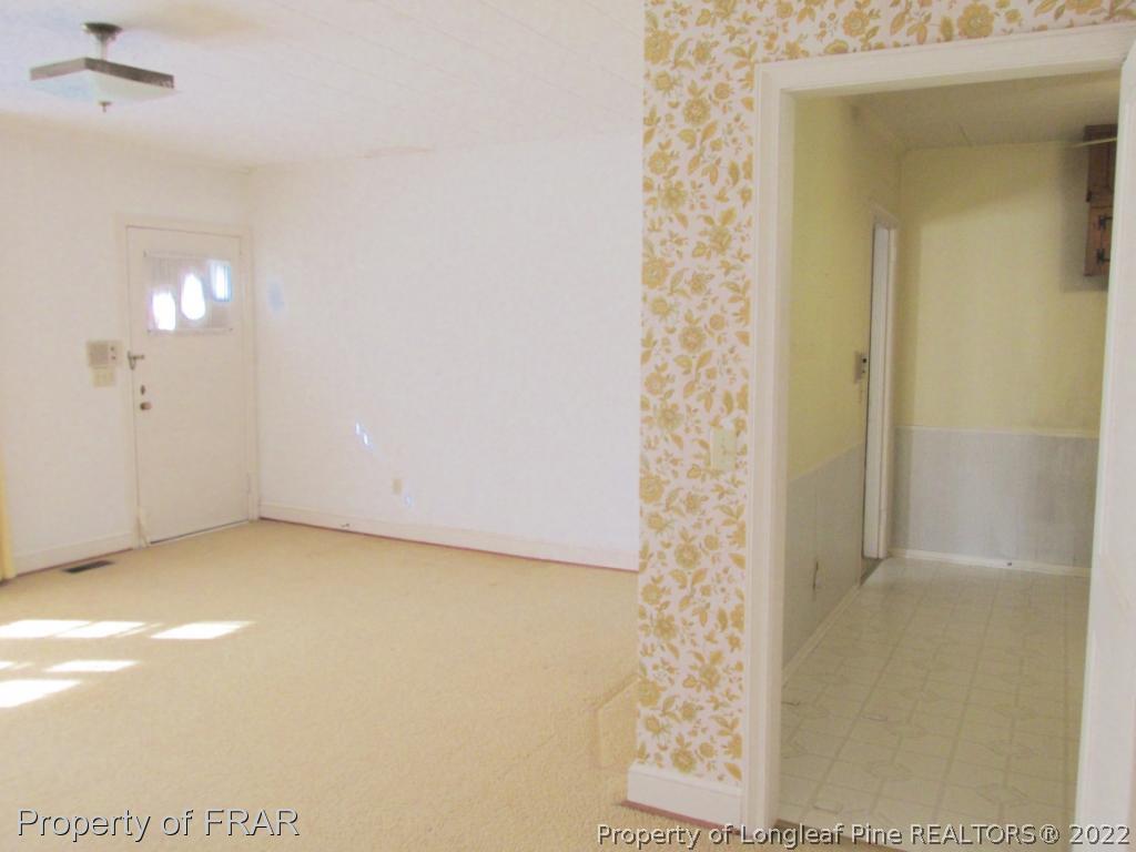 1016 Middle Road Eastover, NC 28312 - Photo 9 of 32 Gallery Image 9