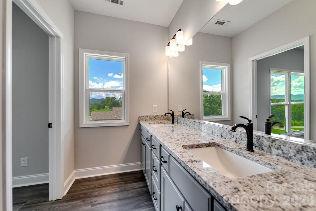381 Scenic Rdg Circle Franklin, NC 28734 - Photo 21 of 47 Gallery Image 21