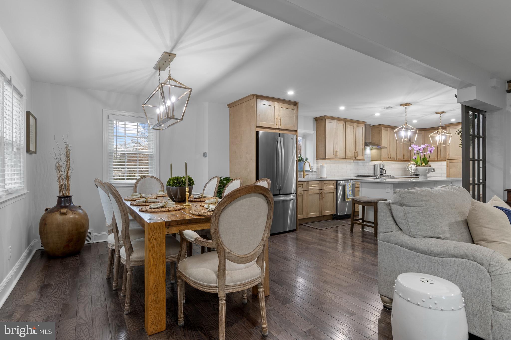 831 Stanbridge Road Drexel Hill, PA 19026 - Photo 3 of 60 Dining area