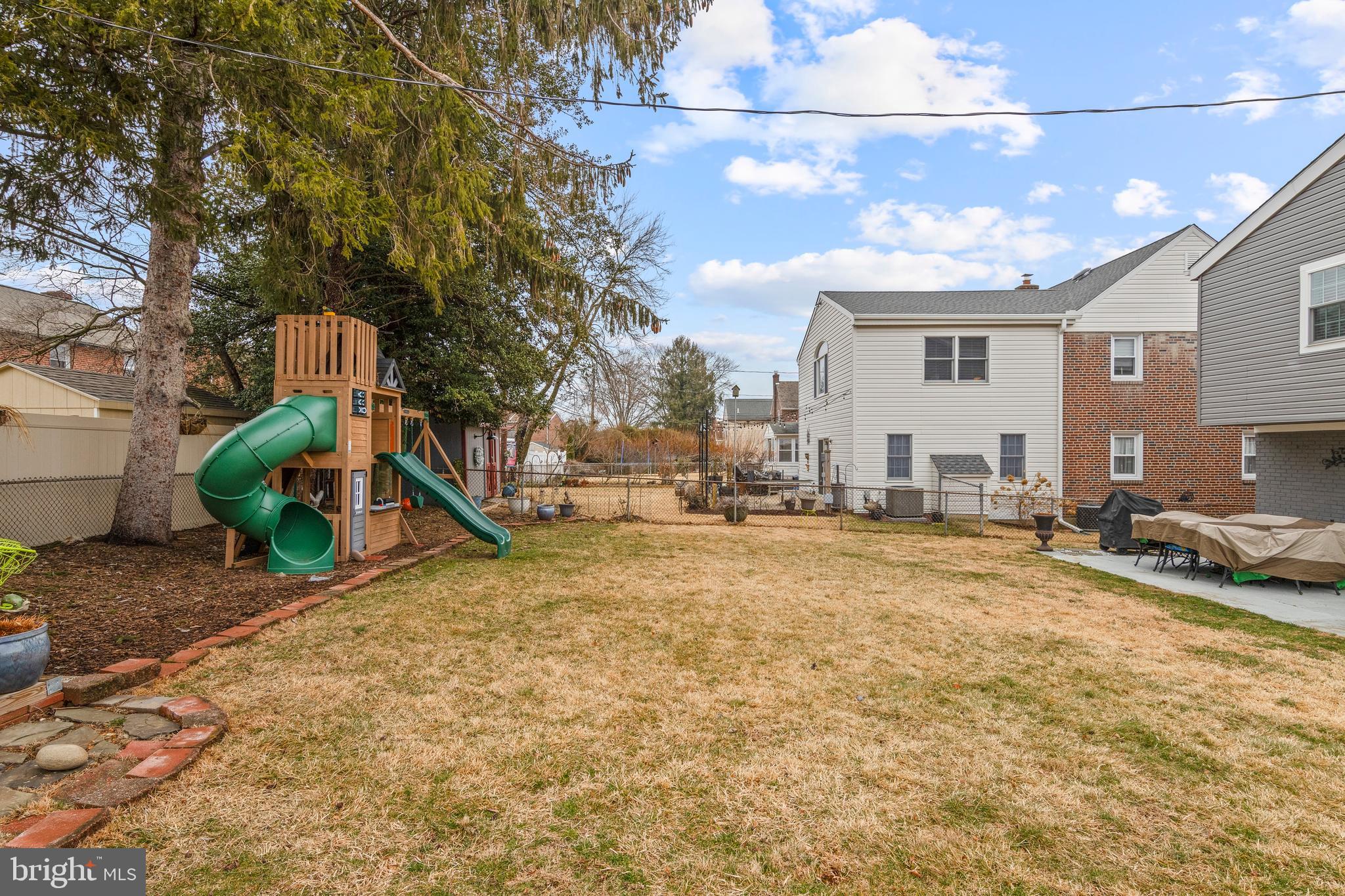 831 Stanbridge Road Drexel Hill, PA 19026 - Photo 47 of 60