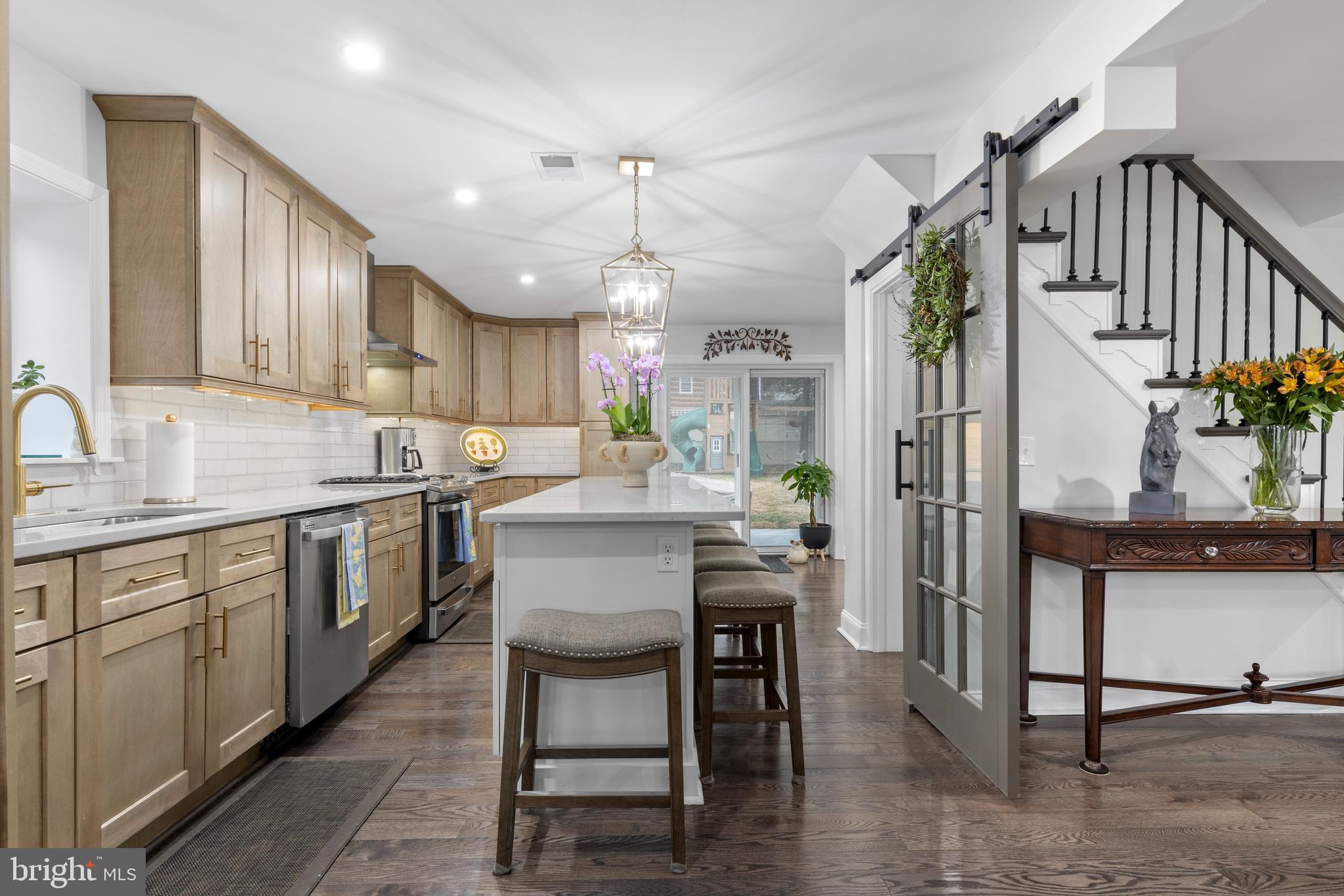 831 Stanbridge Road Drexel Hill, PA 19026 - Photo 8 of 60