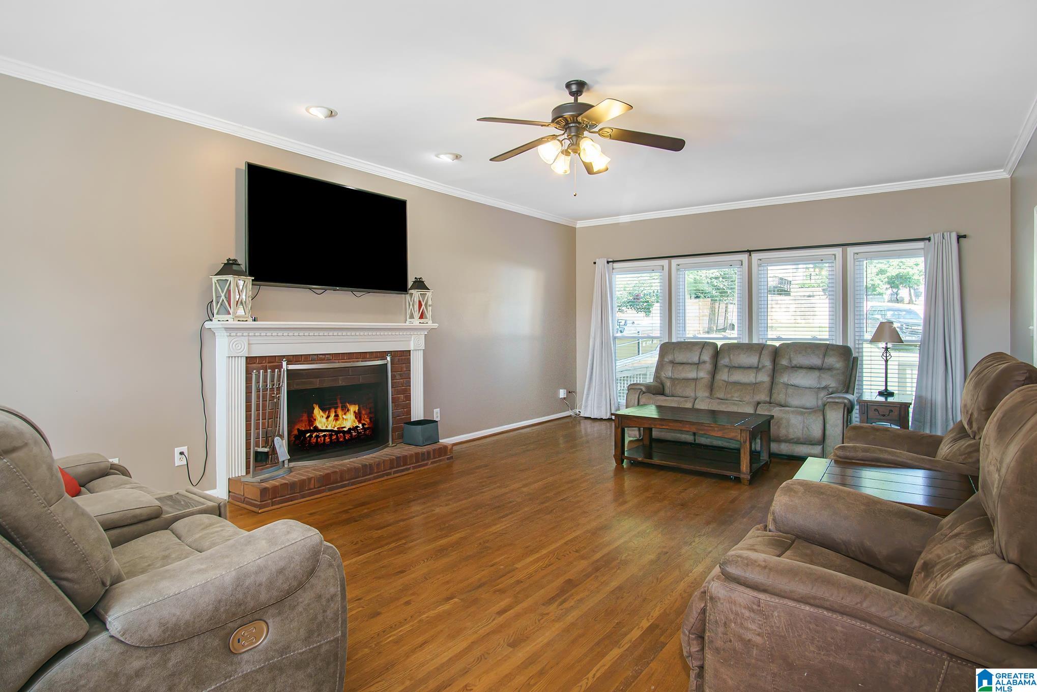 125 Heather Ridge Drive Pelham, AL 35124 - Photo 3 of 31