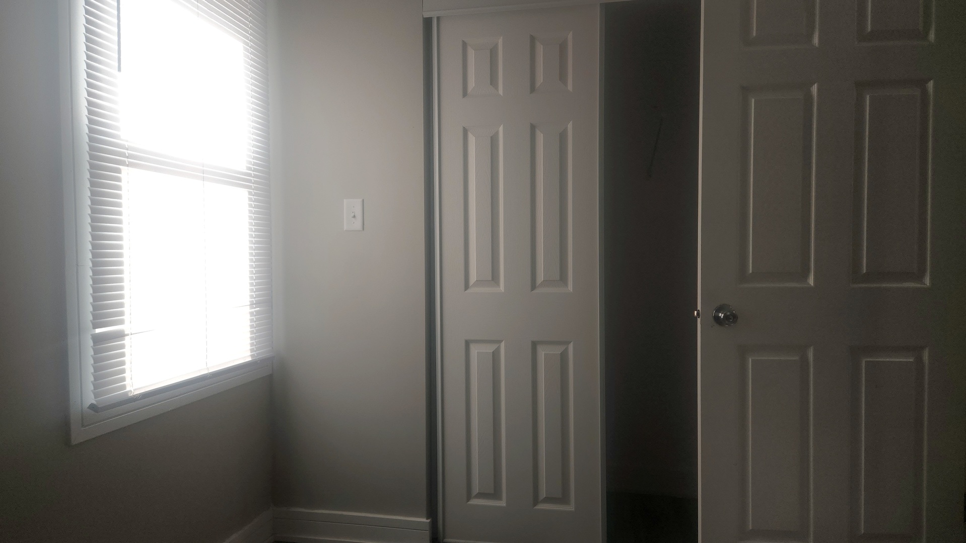 13331 South Calumet Avenue Chicago, IL 60827 - Photo 14 of 35 a view of a bathroom