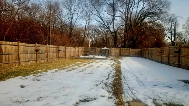 $195,000 | 13331 South Calumet Avenue, Chicago, IL 60827