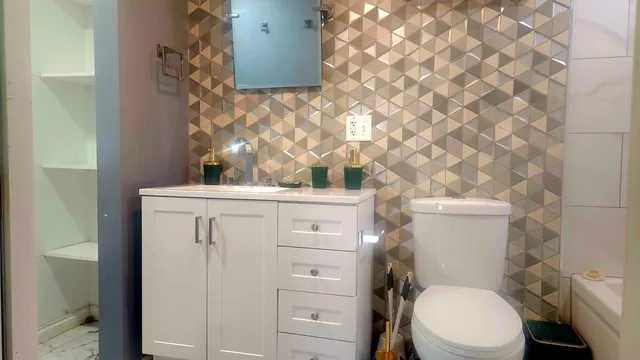 $195,000 | 13331 South Calumet Avenue, Chicago, IL 60827