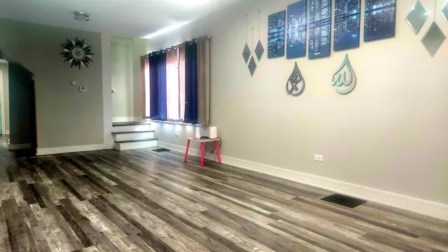 $195,000 | 13331 South Calumet Avenue, Chicago, IL 60827