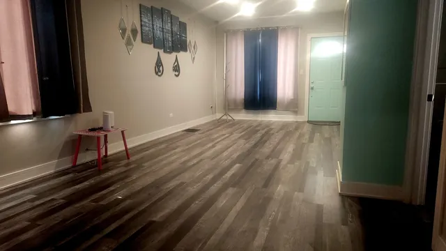 $195,000 | 13331 South Calumet Avenue, Chicago, IL 60827