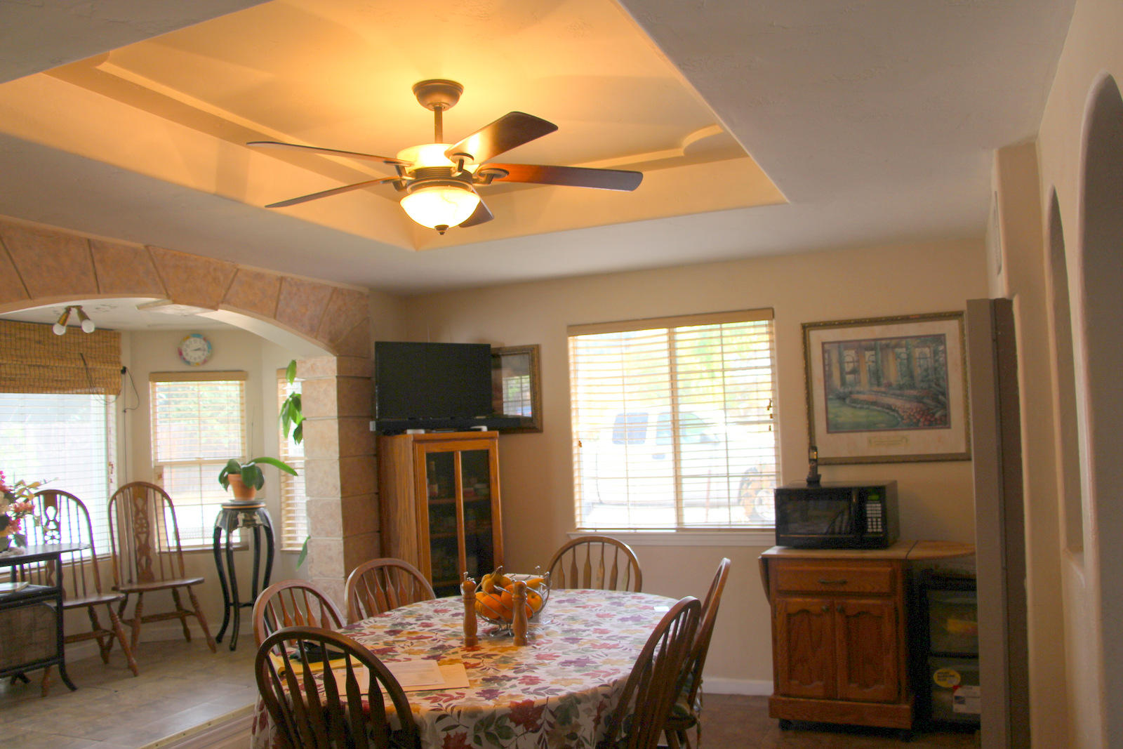 2916 Heather Lane Redding, CA 96002 - Photo 3 of 15 IMG_8820