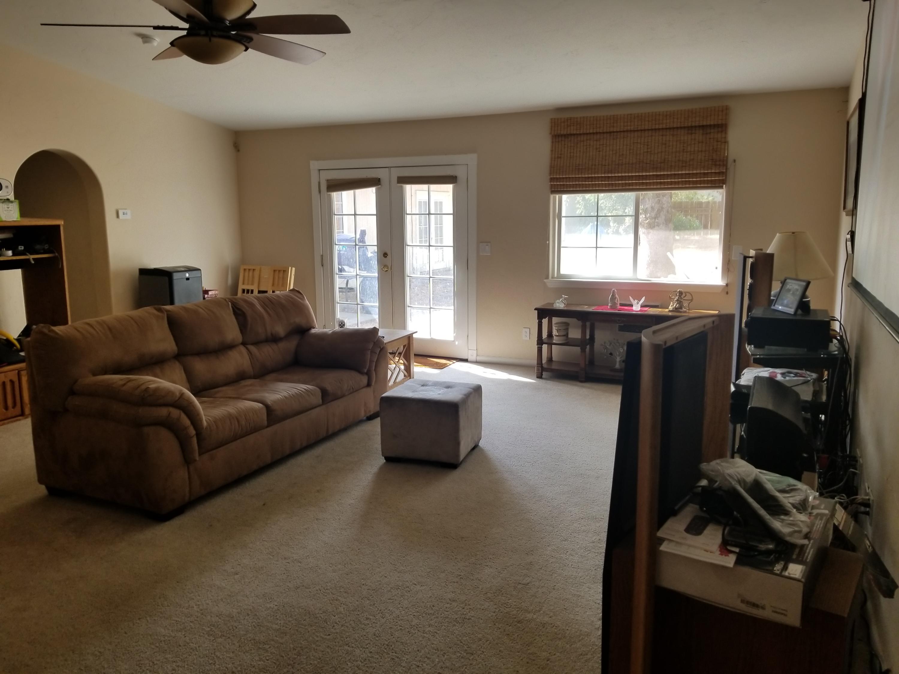 2916 Heather Lane Redding, CA 96002 - Photo 9 of 15 20181002_142203