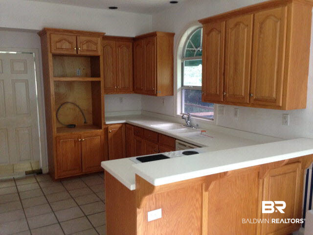 422 Ridgecrest Court Mobile, AL 36609 - Photo 12 of 19
