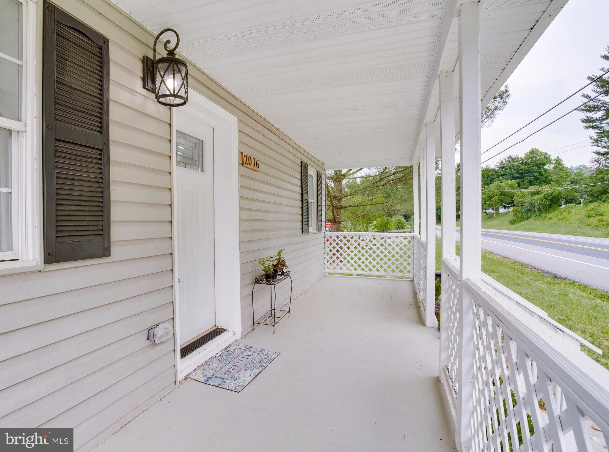 2016 Ridge Road Westminster, MD 21157 - Photo 5 of 38 Gallery Image 5