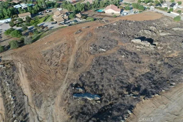 a view of a road with a yard