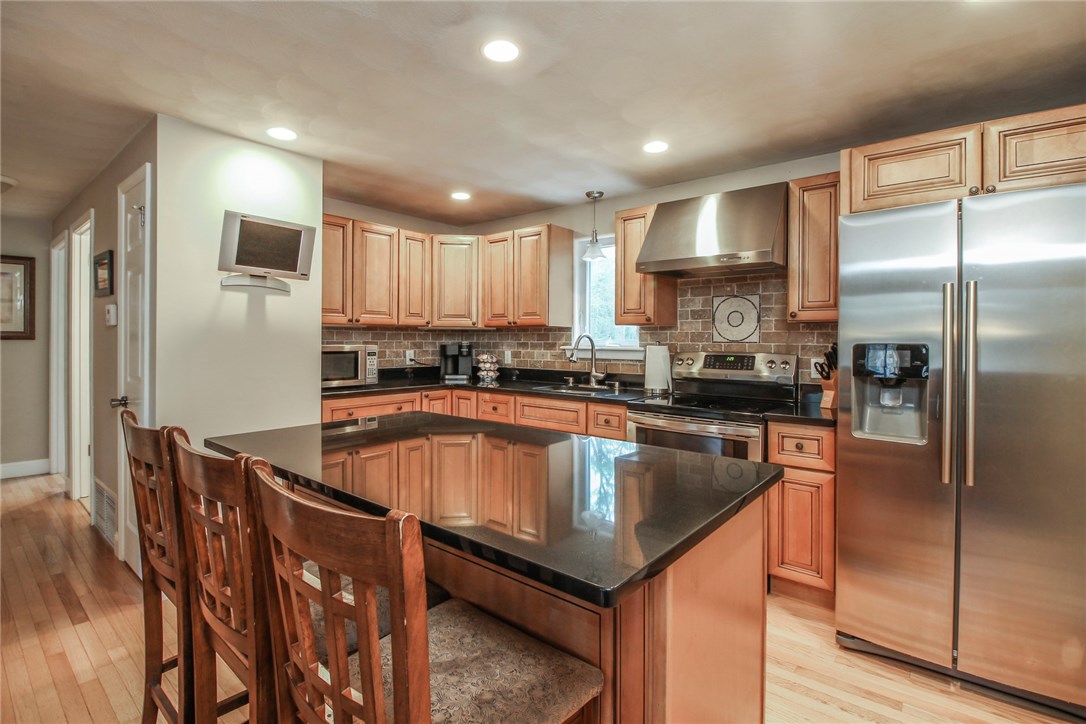 8 Ridley Lane Hopkinton, RI 02832 - Photo 6 of 15 Kitchen