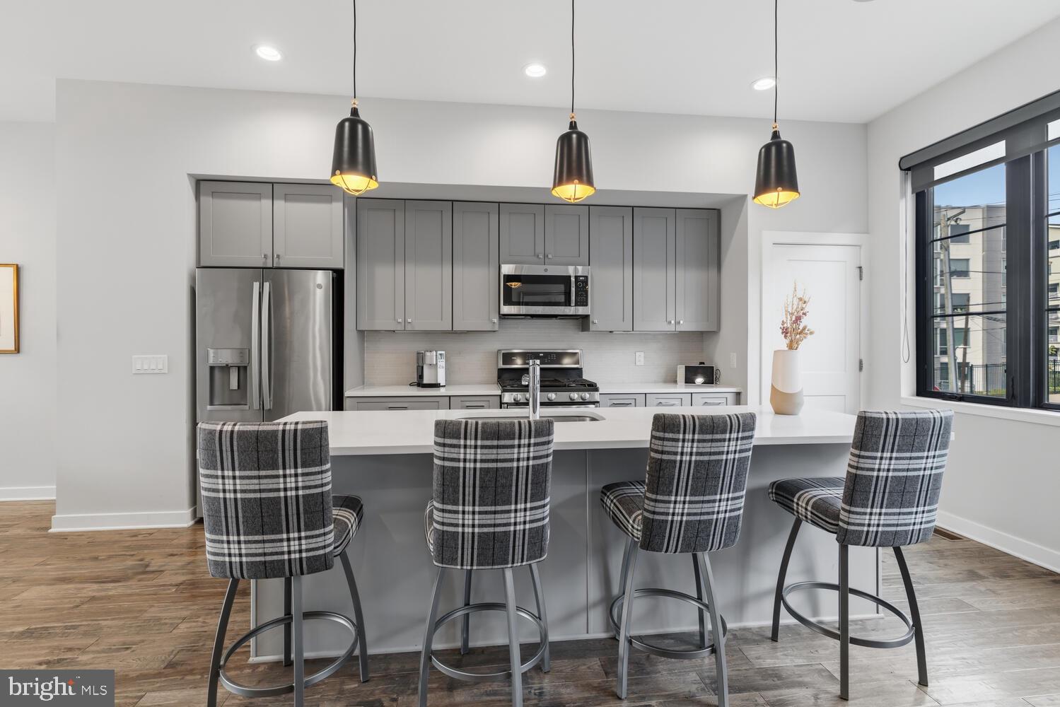 4586 Riverside Way Philadelphia, PA 19127 - Photo 13 of 48