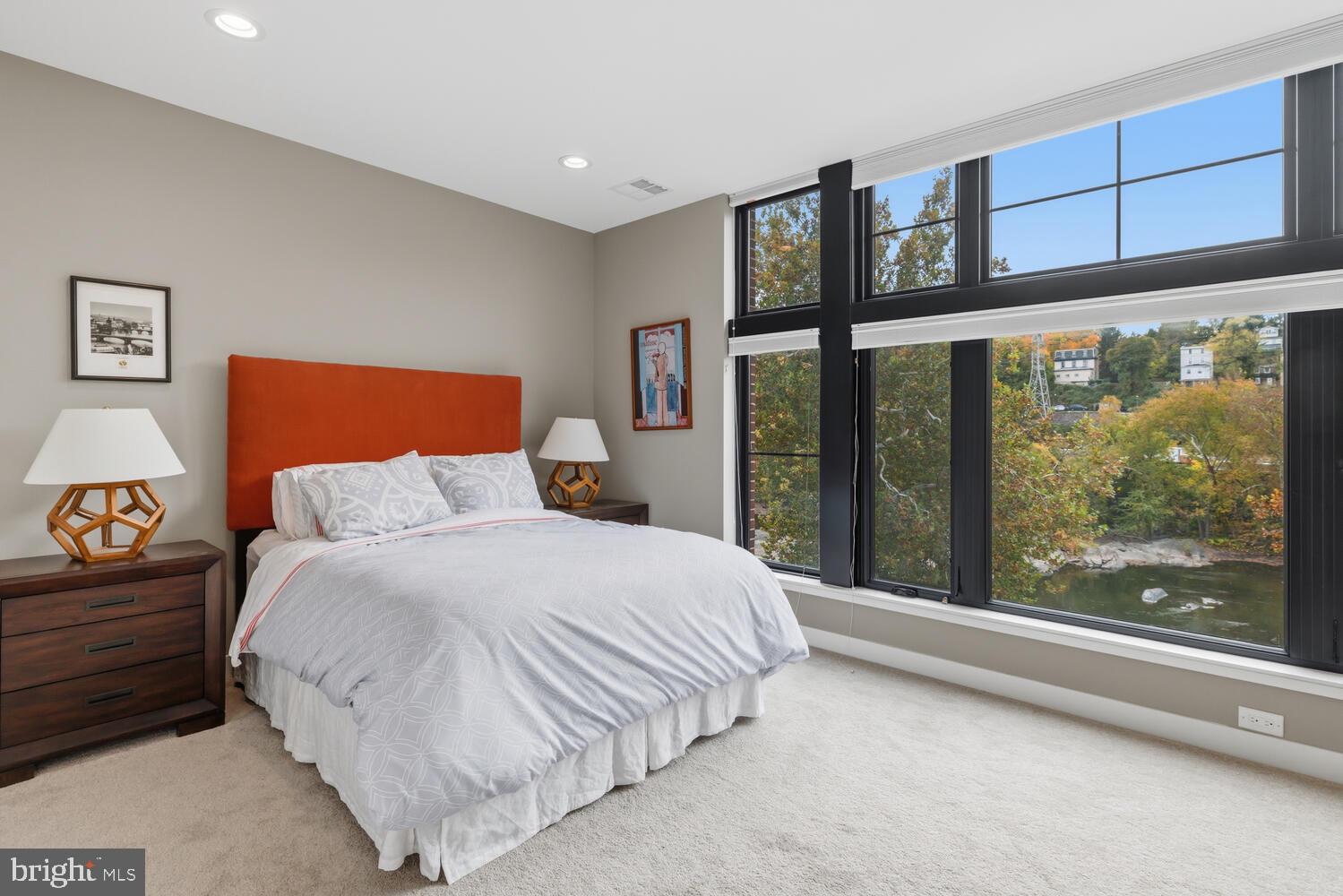 4586 Riverside Way Philadelphia, PA 19127 - Photo 23 of 48