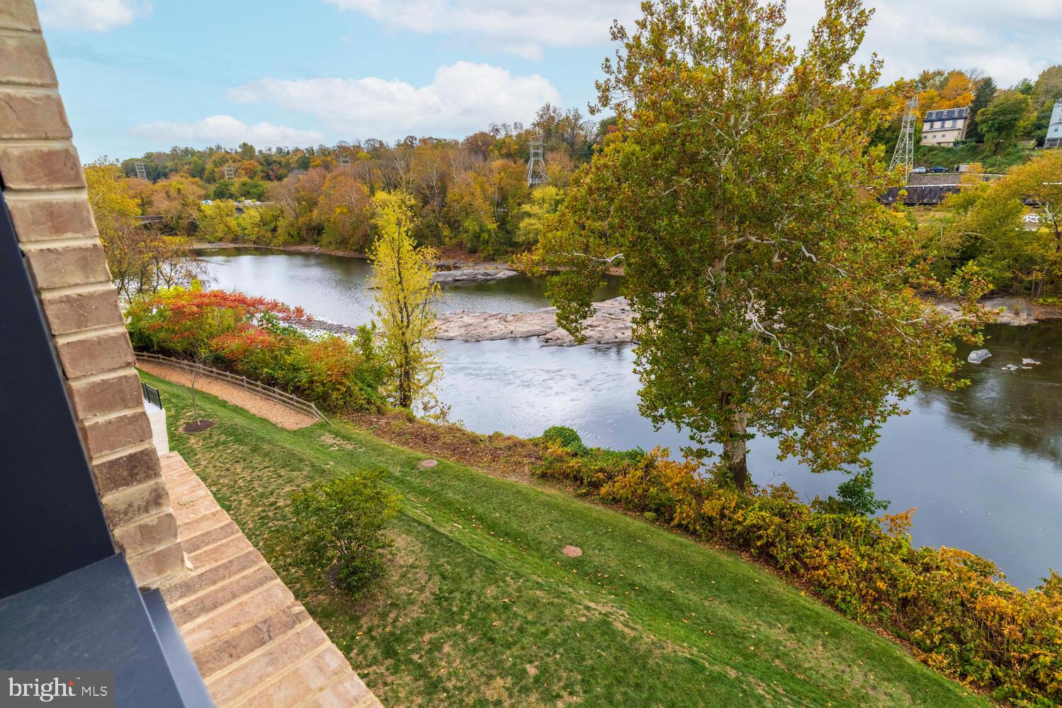 4586 Riverside Way Philadelphia, PA 19127 - Photo 34 of 48