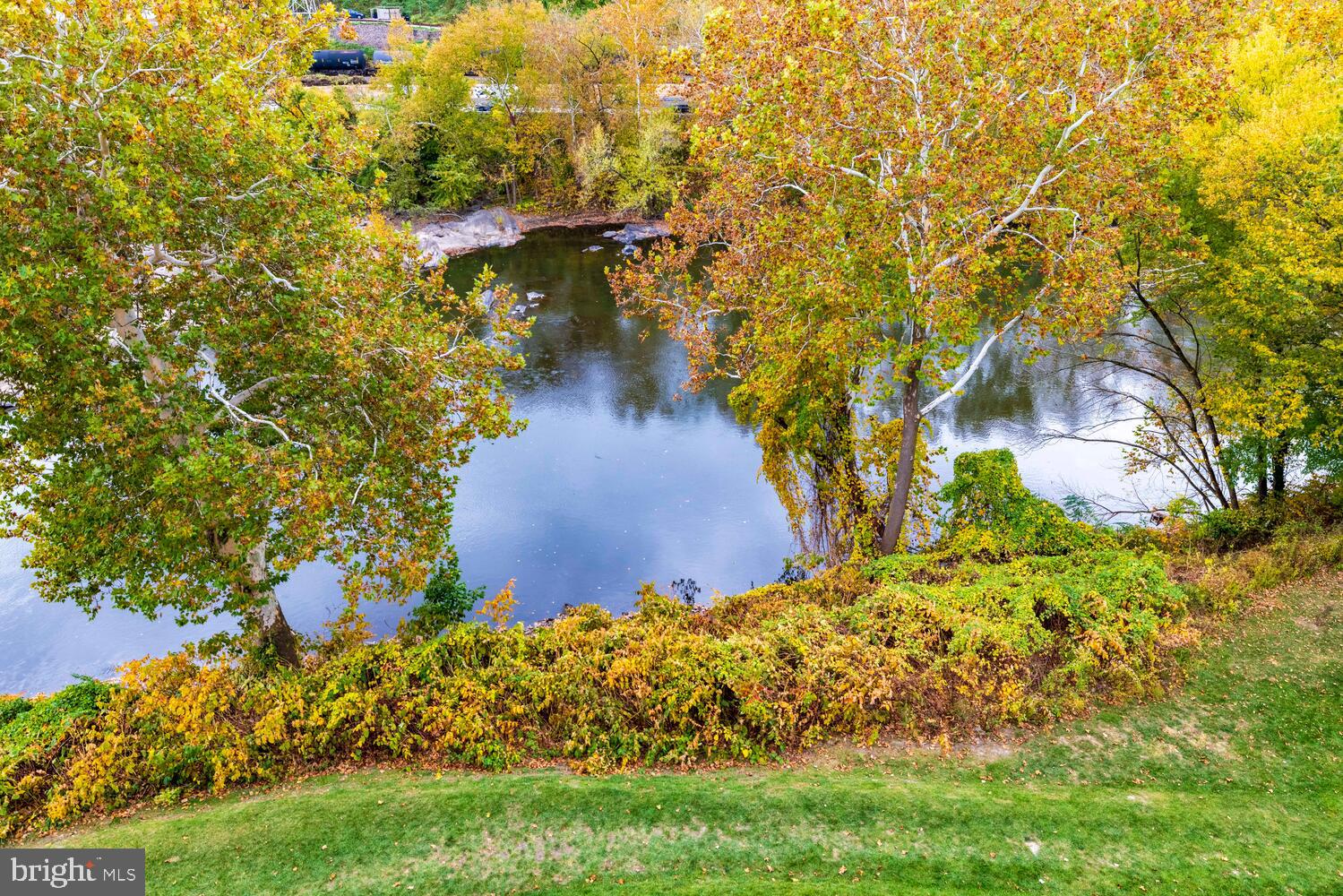 4586 Riverside Way Philadelphia, PA 19127 - Photo 41 of 48