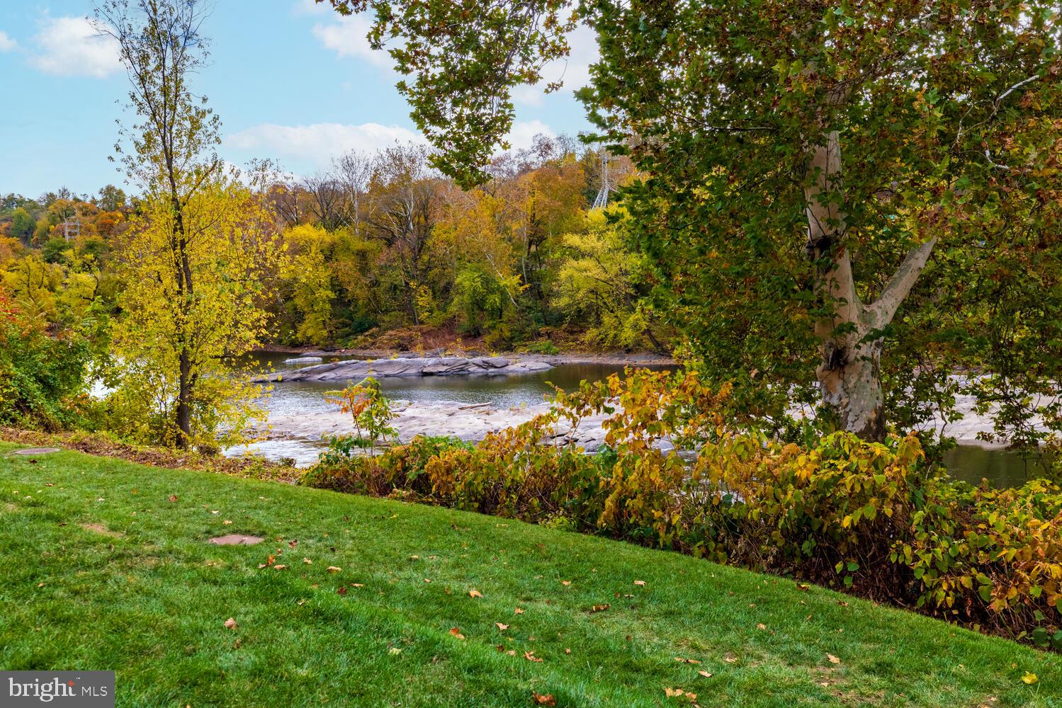 4586 Riverside Way Philadelphia, PA 19127 - Photo 42 of 48