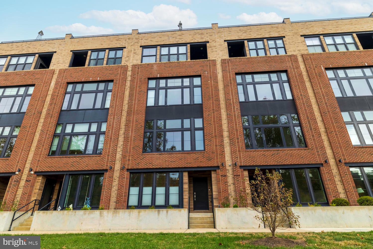 4586 Riverside Way Philadelphia, PA 19127 - Photo 48 of 48