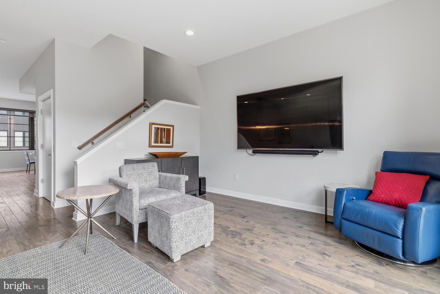 4586 Riverside Way Philadelphia, PA 19127 - Photo 8 of 48