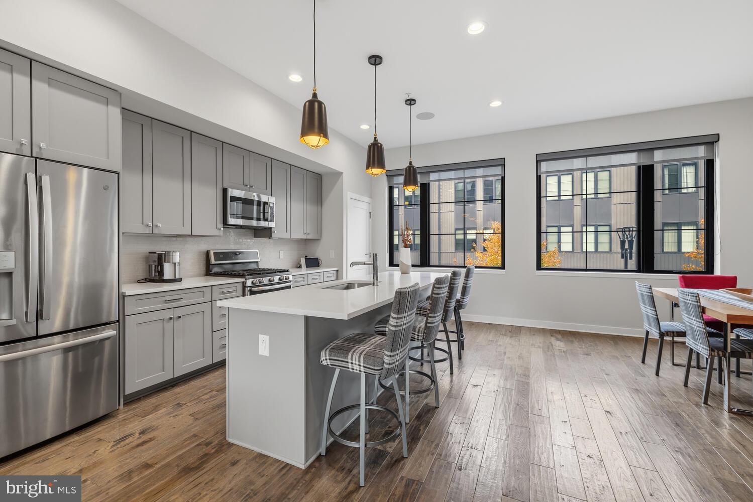 4586 Riverside Way Philadelphia, PA 19127 - Photo 10 of 48