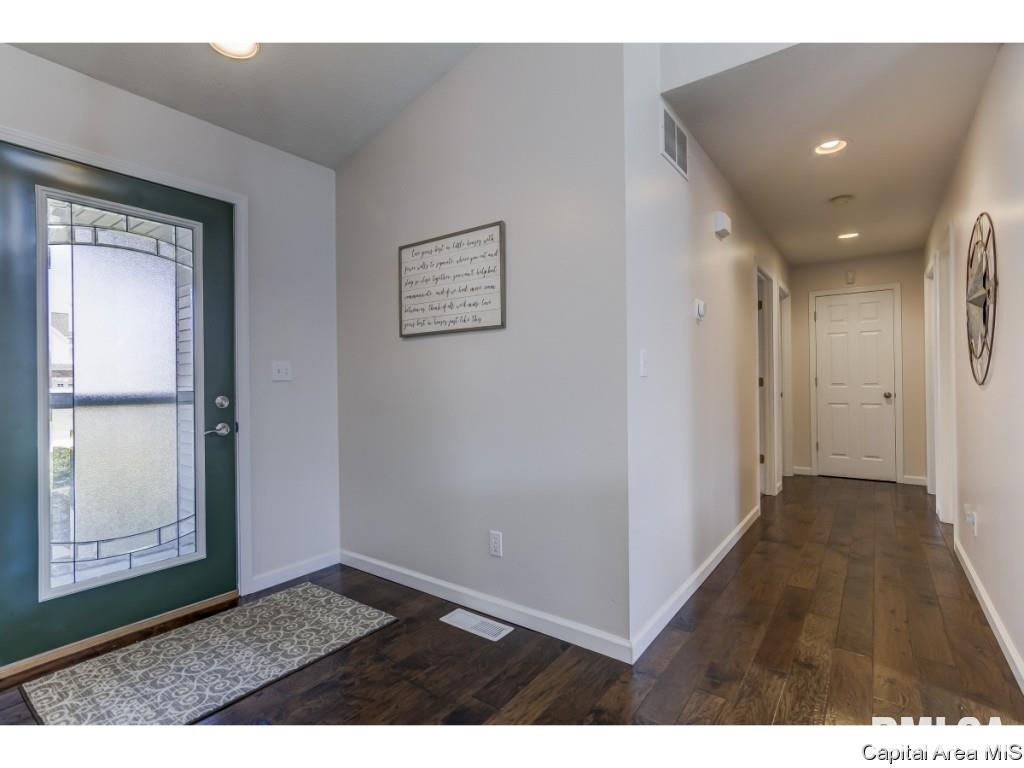 2804 Kipling Drive Springfield, IL 62711 - Photo 2 of 36
