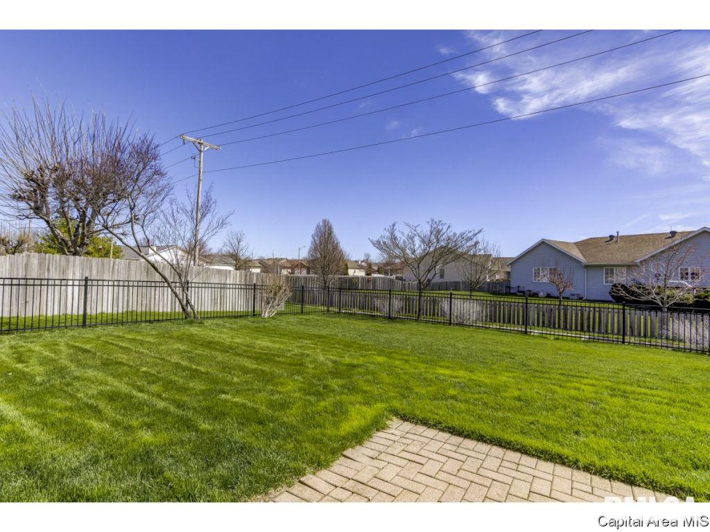 2804 Kipling Drive Springfield, IL 62711 - Photo 33 of 36