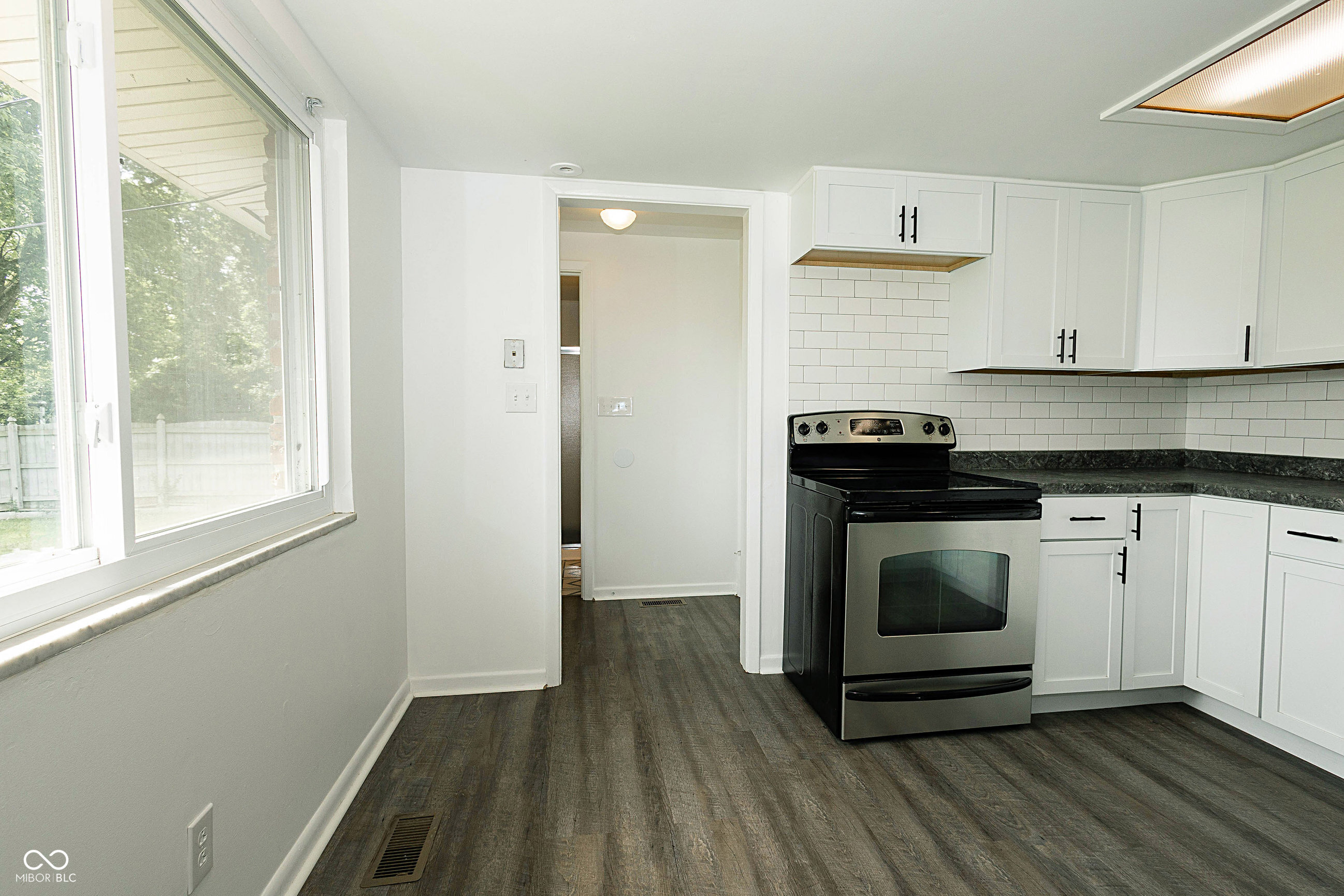 1217 South Post Road Indianapolis, IN 46239 - Photo 14 of 36 Gallery Image 14