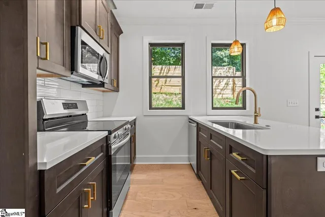 $399,000 | 112 Lepak Lane, Greenville, SC 29605