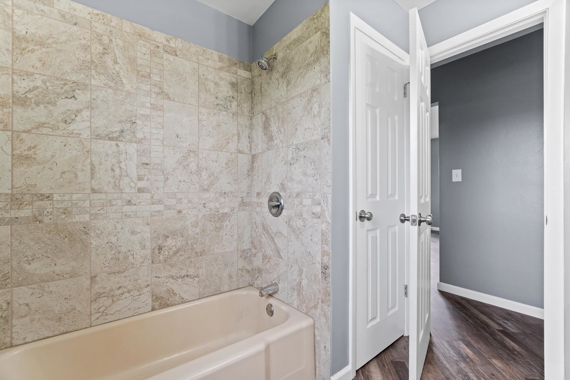 10705 Goshen Road Fort Wayne, IN 46818 - Photo 14 of 36