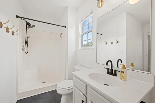 $360,000 | 416 Aberdeen Circle, Summerville, SC 29483