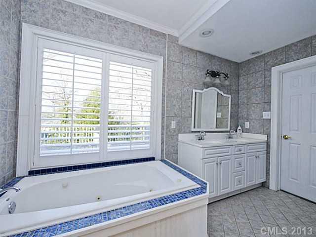 627 Concord Road Davidson, NC 28036 - Photo 9 of 16