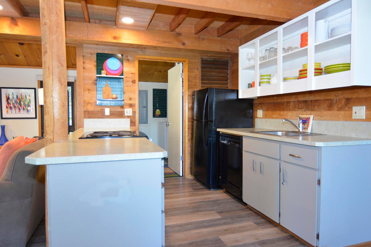 57589 Ranch Cabin Road, Unit 8 Sunriver, OR 97707 - Photo 10 of 27 10
