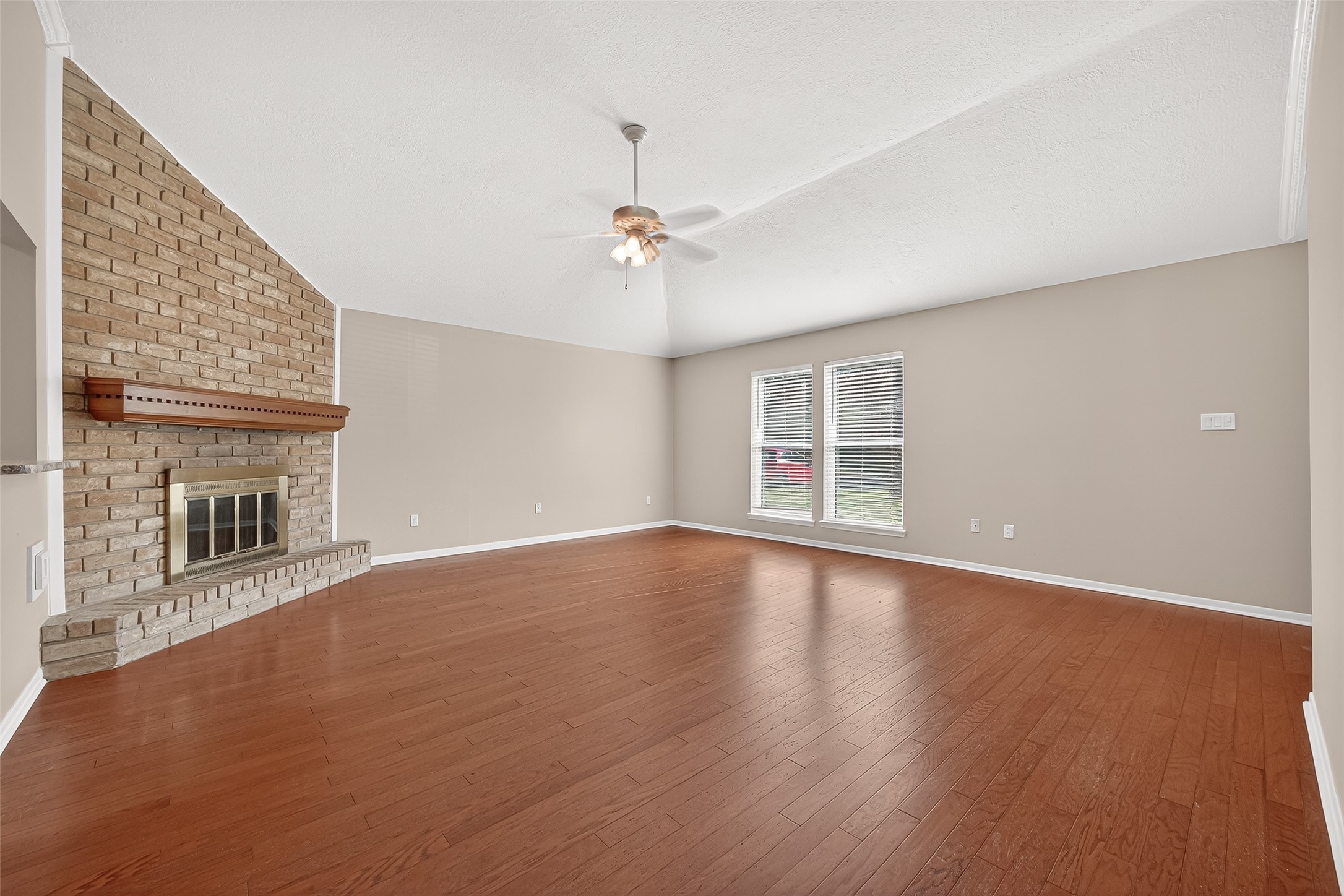 1010 Valley Ranch Drive Katy, TX 77450 - Photo 11 of 38