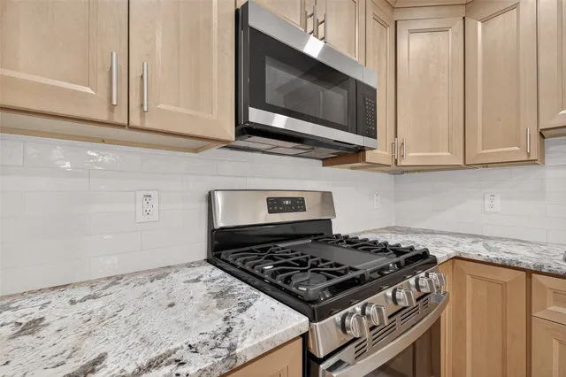 $2,100 | 1010 Valley Ranch Drive, Katy, TX 77450