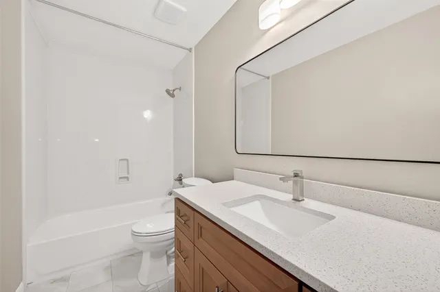 $2,100 | 1010 Valley Ranch Drive, Katy, TX 77450