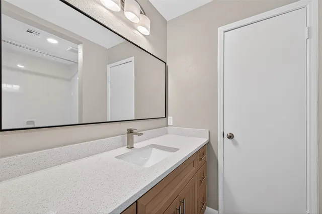 $2,100 | 1010 Valley Ranch Drive, Katy, TX 77450