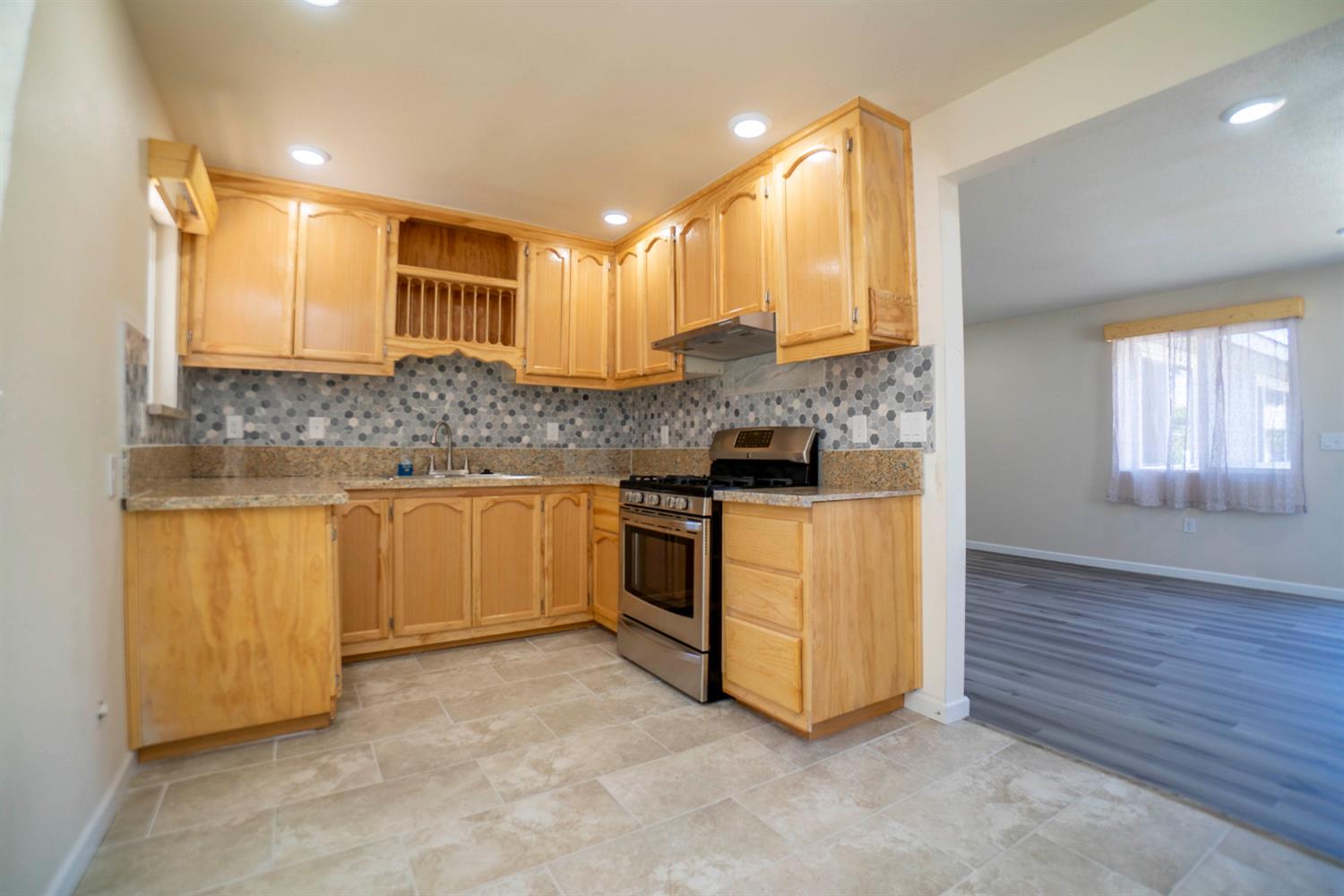 10252 South White Rock Road Rancho Cordova, CA 95670 - Photo 27 of 77