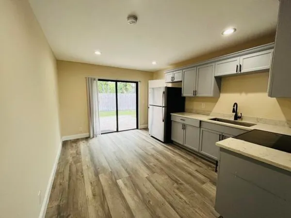 $1,900 | 4195 Sanders Drive, Unit 4197, Lake Worth, FL 33461