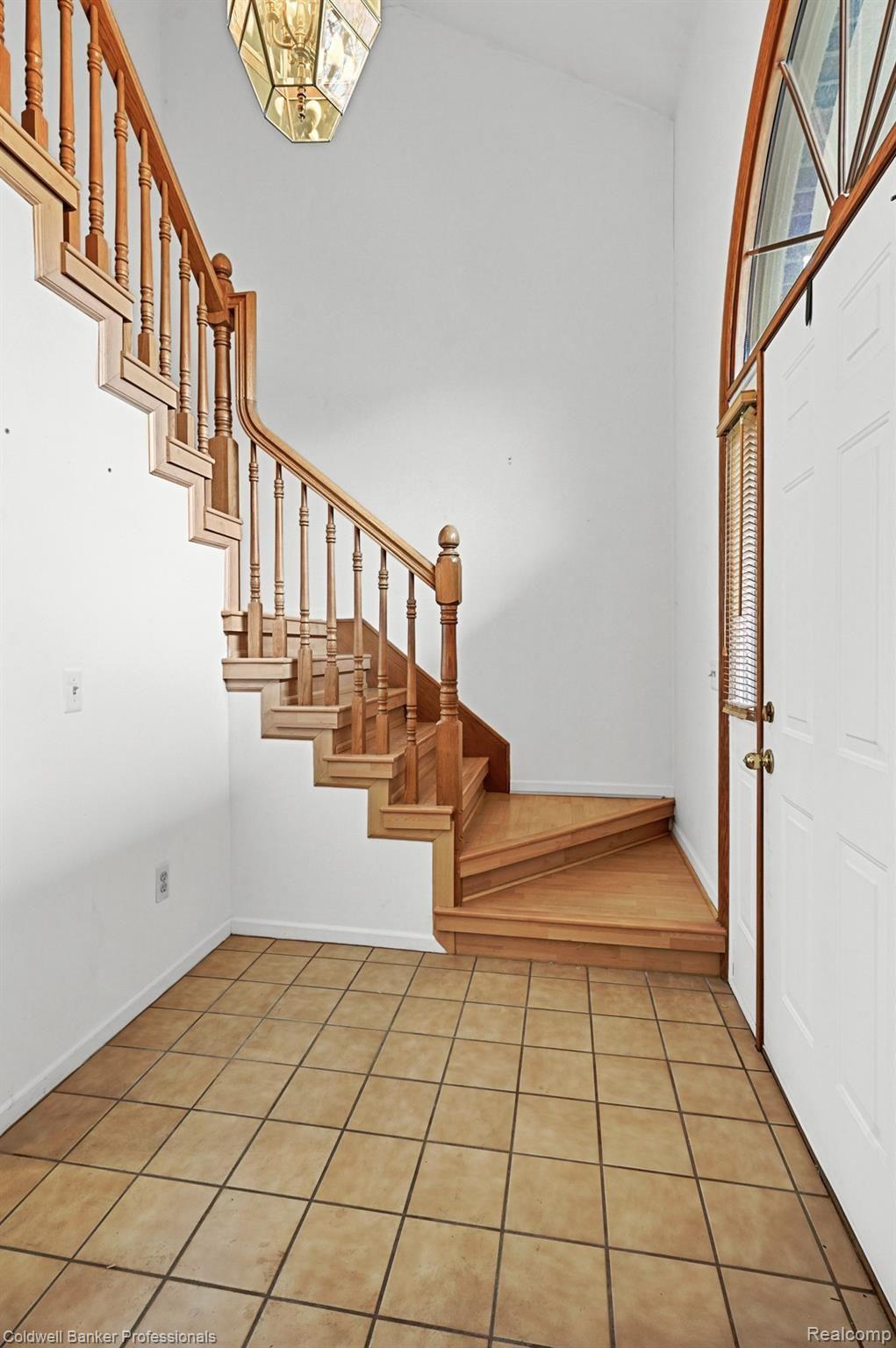 2171 Rochelle Park Drive Rochester, MI 48309 - Photo 14 of 35 DSC02644.jpg