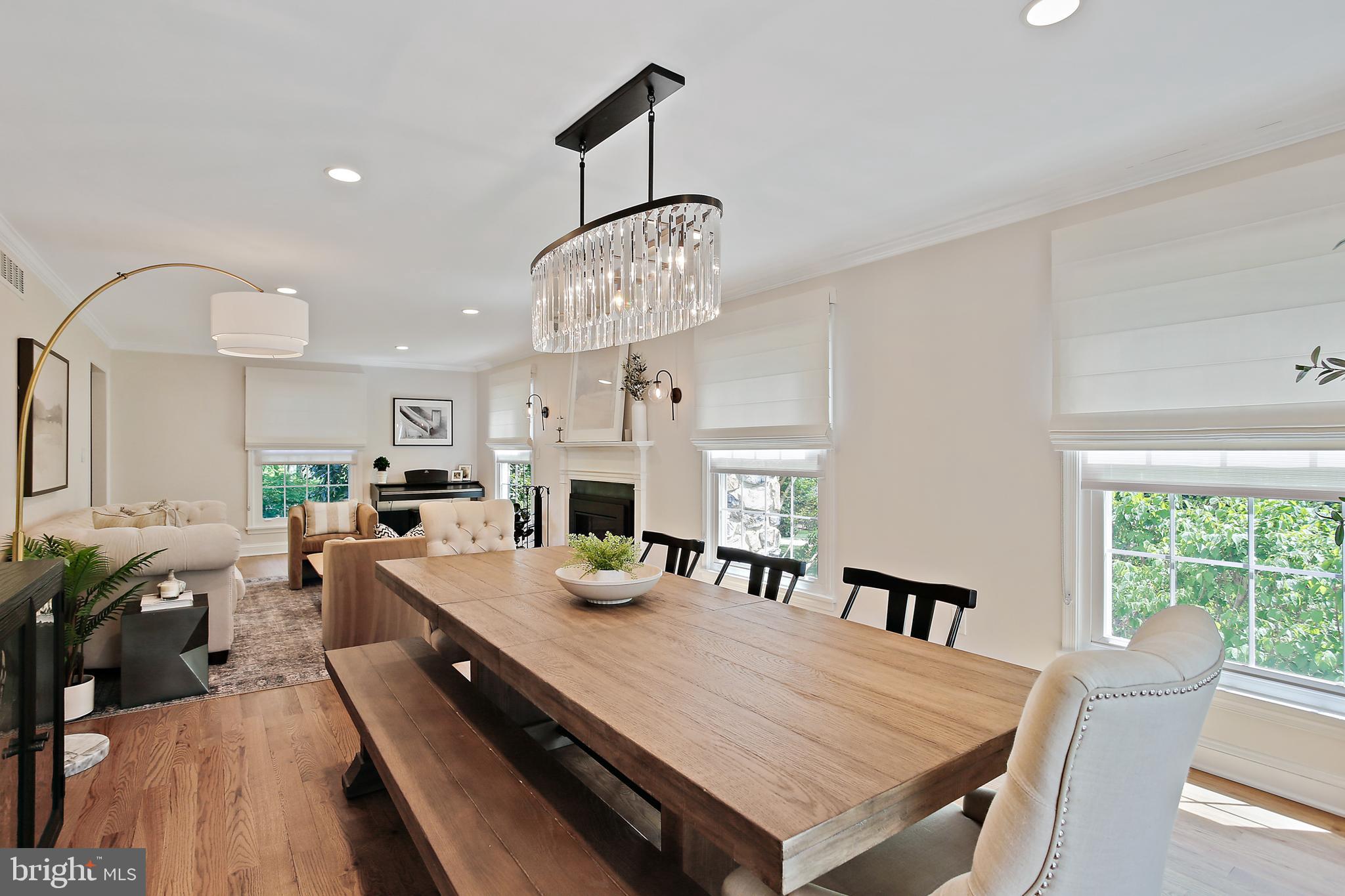 1816 Ruxton Road Baltimore, MD 21204 - Photo 18 of 92 Dining/Living Area