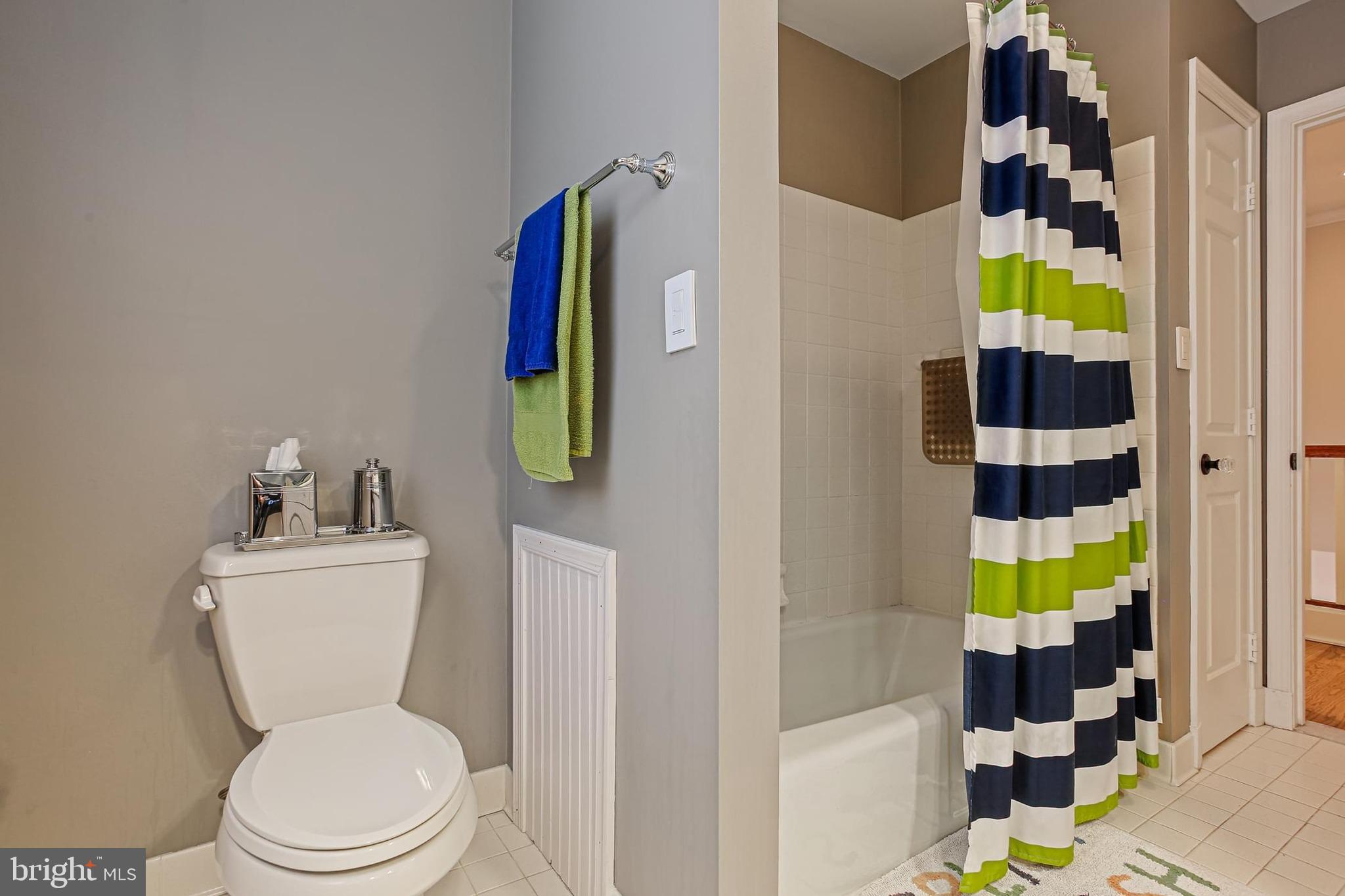 1816 Ruxton Road Baltimore, MD 21204 - Photo 45 of 92 Hall Bath