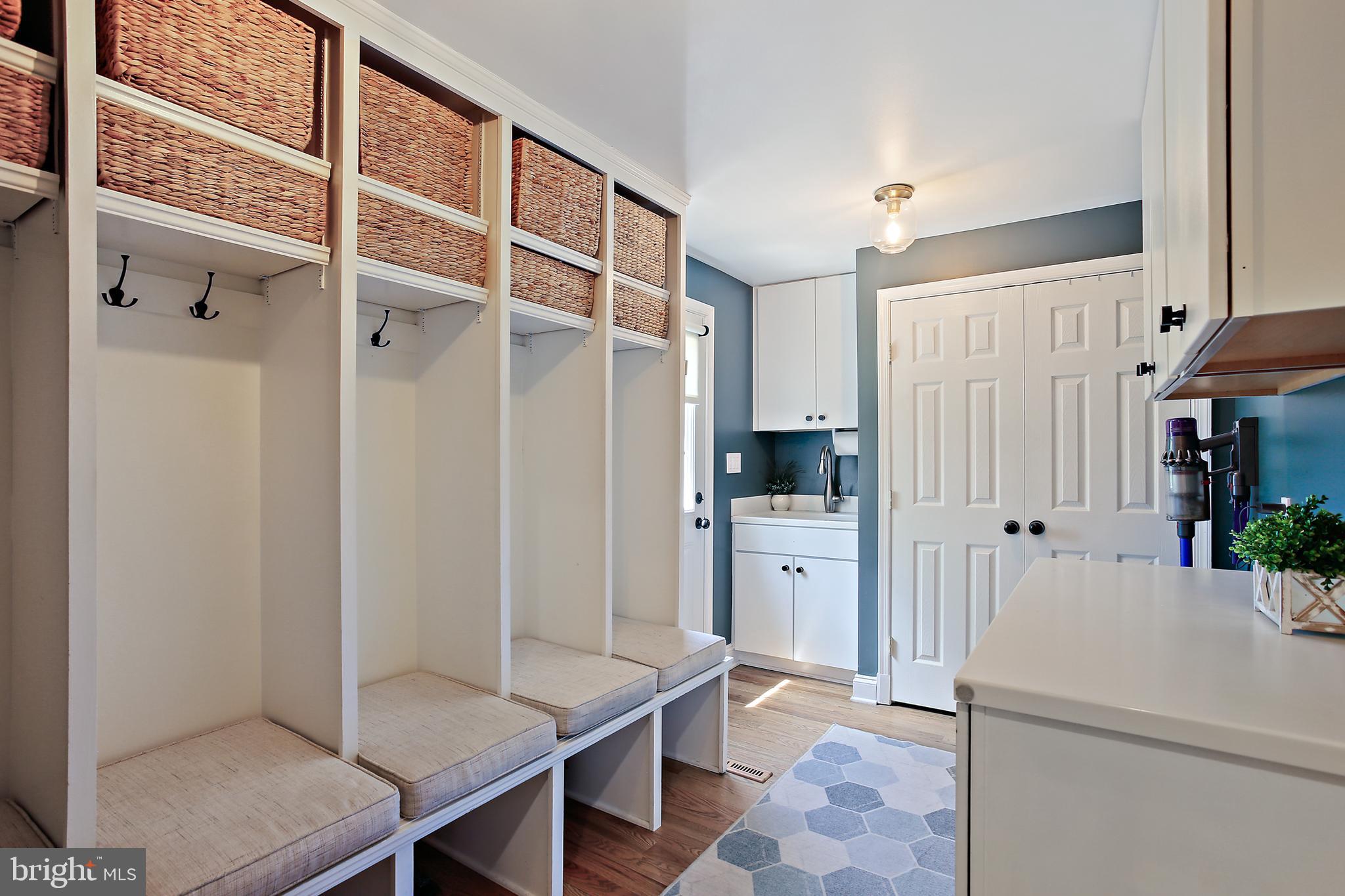 1816 Ruxton Road Baltimore, MD 21204 - Photo 50 of 92 Mudroom off of Garage