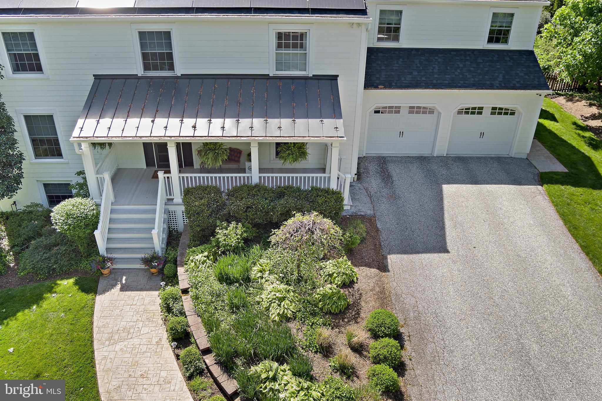 1816 Ruxton Road Baltimore, MD 21204 - Photo 61 of 92 Beautiful Front Garden
