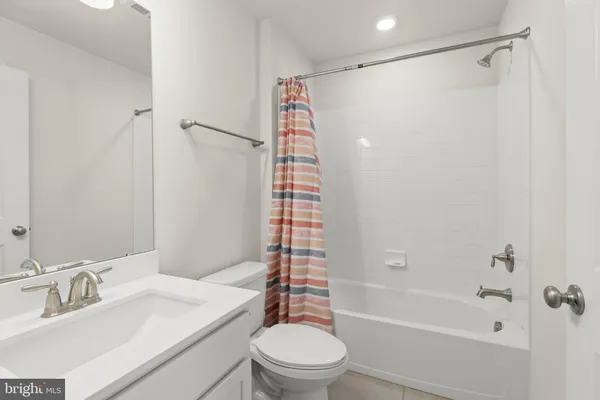 $3,800 | 14 Lilac Cir Mount, Mount Laurel, NJ 08054